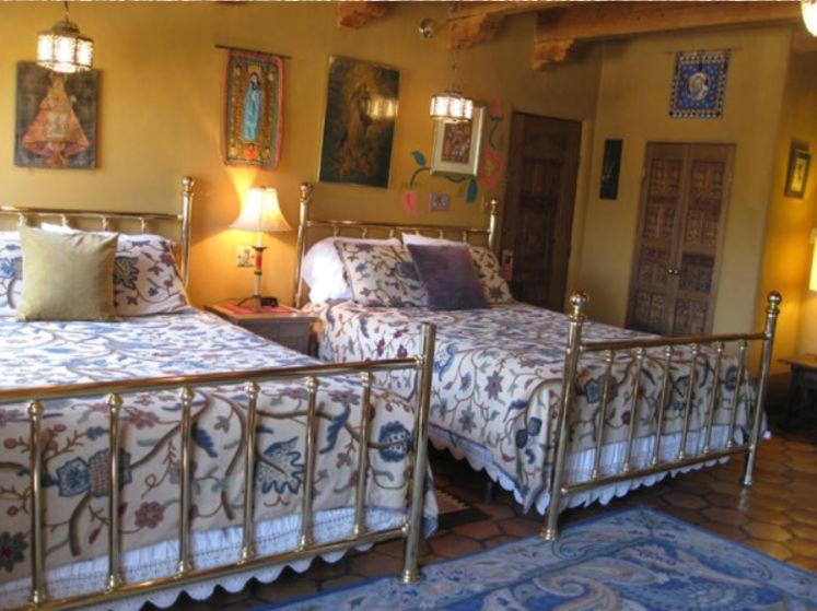 La Dona Luz Inn An Historic B&B 타오스 외부 사진